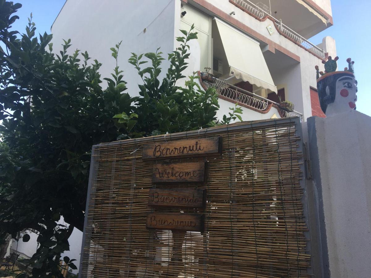 La Zagara Bed and Breakfast Furci Siculo Exteriör bild